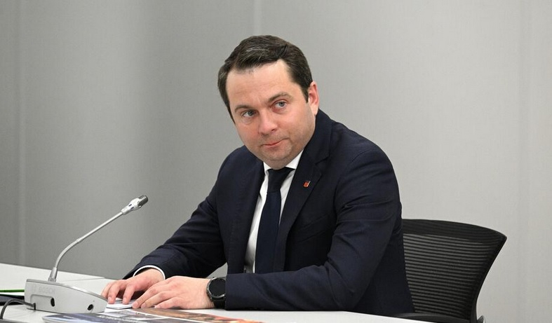 Инцидент: Наръгаха с нож губернатора на Мурманска област в Русия