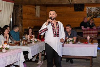 Историята на Сава смая всички: Сутрин е учител, следобед парамедик, а вечер...