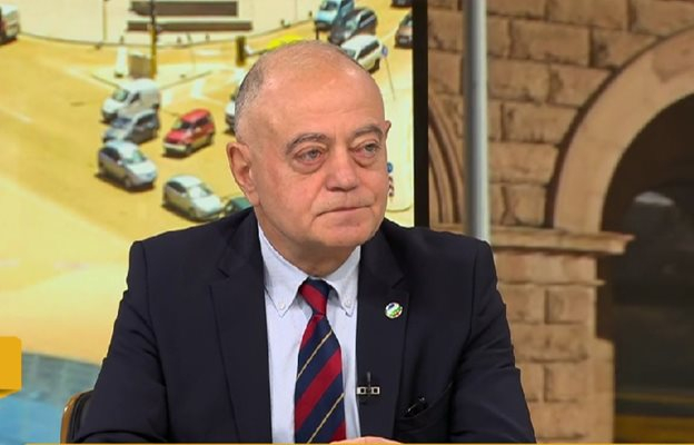 Ген. Атанасов забърка грандиозен скандал между ПП и ДБ!