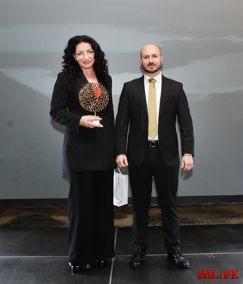 Депутати връчиха наградите за бизнес и туризъм Bright Awards