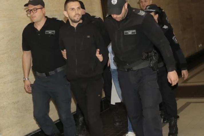 Тихомир Безлов: Арестуваните баща и син са хасковски Нотариуси, а Паскал...