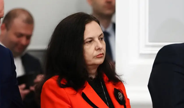 Плавният преход почва, Павлова вече не е зам.-главен прокурор