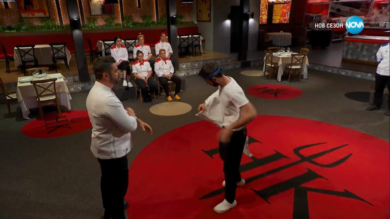 Инфарктно решение на шеф Ангелов в Hell's Kitchen, всички отвориха уста