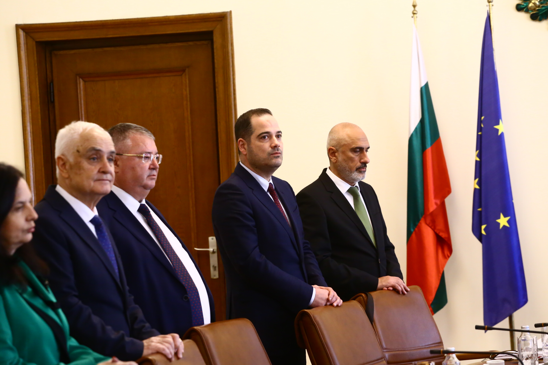 Горещи новини около скандала с "Да запазим Корал"