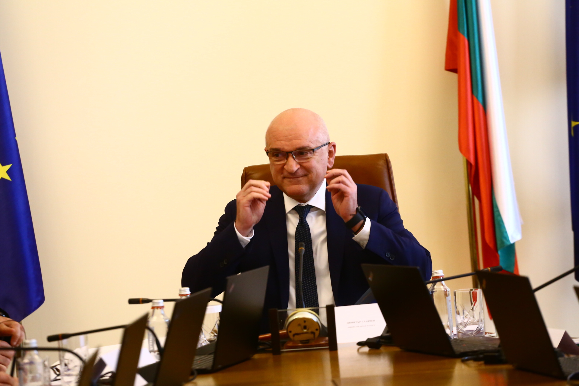Зам.-министър поднесе неприятна изненада на Главчев 