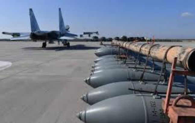 Independent обяви дали изтребителите F-16 ще надвият руските планиращи авиационни бомби