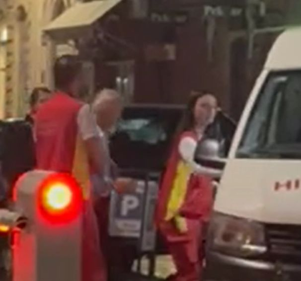 Ужас: Сръбска турбофолк звезда колабира в центъра на Белград СНИМКИ