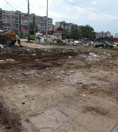 Общинари на извърнедна акция в "Столипиново", завариха пожар и... СНИМКИ