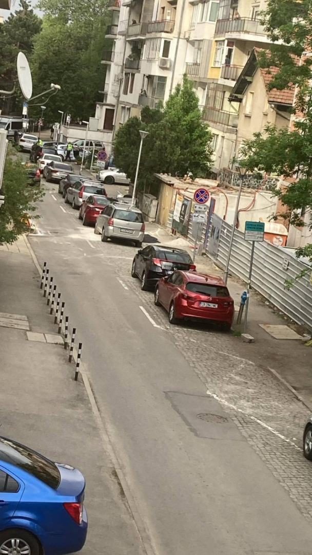 Извънредна ситуация в "Лозенец" в София, гъмжи от полиция СНИМКА