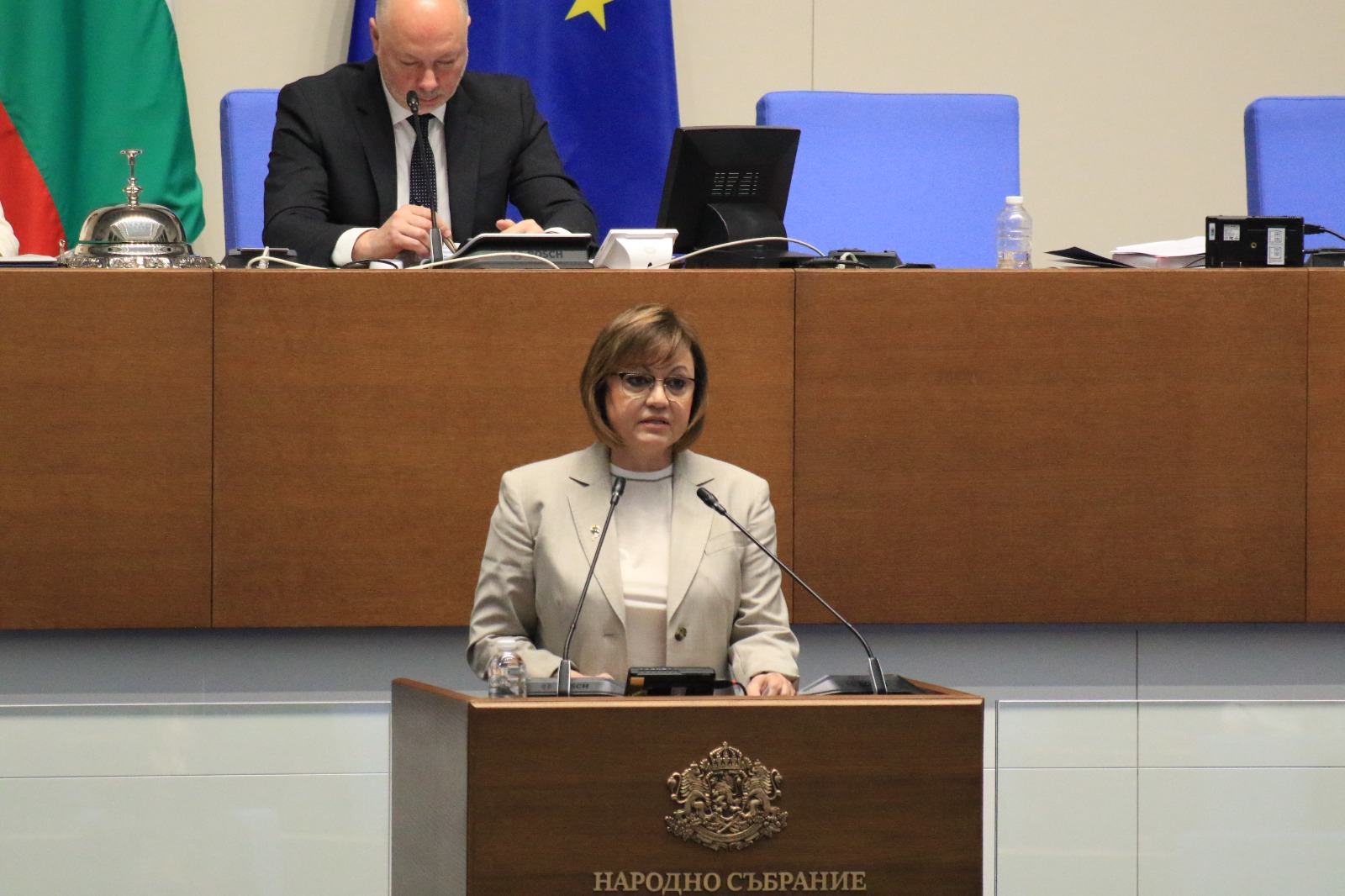 Корнелия Нинова: Г-н президент, сменете Главчев, не преговаряйте с мафията