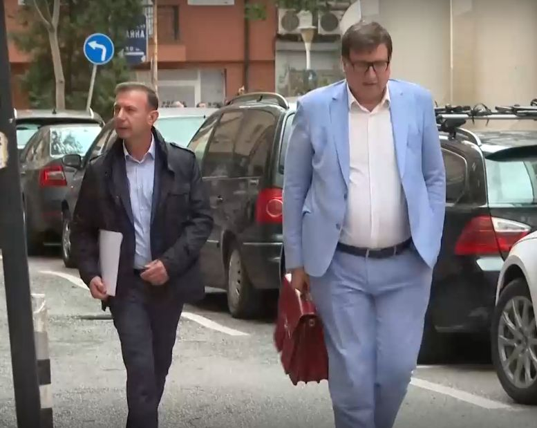 През задния вход: Гореща новина за Живко Коцев ВИДЕО