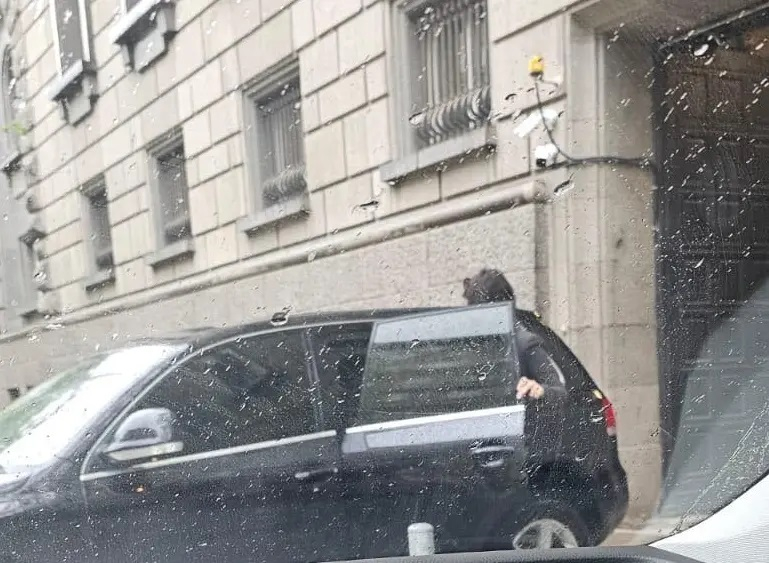 Гърми скандал с Лена Бориславова, спипаха я натясно с Петков не където трябва СНИМКИ 