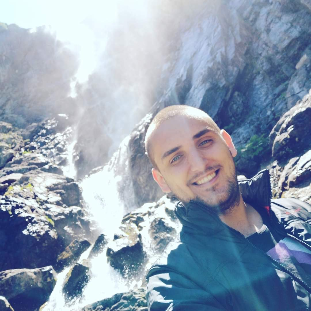 Докторе, ще живея ли, попита Ники, нека помогнем отговорът да бъде "Да"