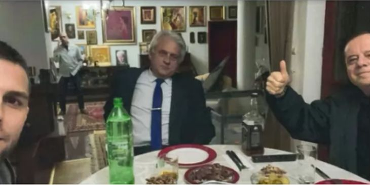 Тайната вечеря: Лъсна скандална СНИМКА на Бойко Рашков, Стефан Димитров и Тенчо Тенев