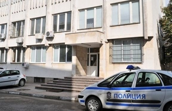 Шофьор от Винище регистрира пиян колата си в КАТ, порадва ѝ се няколко мига и...