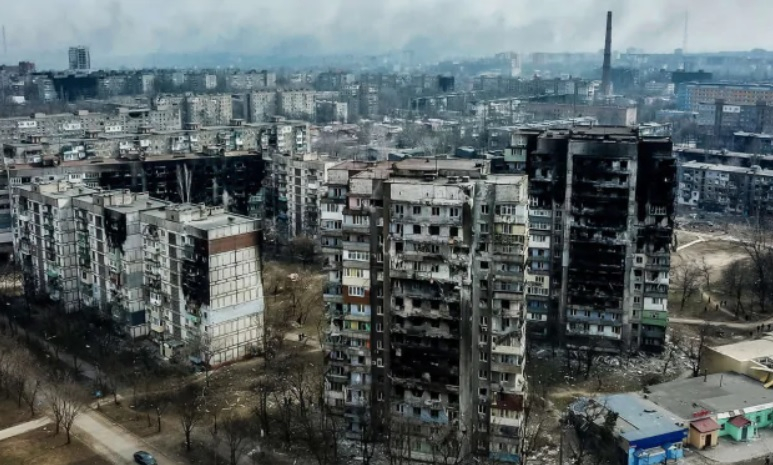 DW: Германски производител на строителни материали напуска Русия след скандал