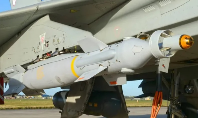 Украйна ще получи бомби Paveway IV: Как това може да промени войната