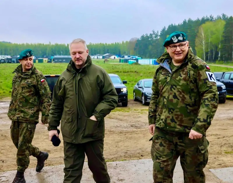 Става напечено: Поляците разгърнаха механизирана дивизия до Калининград