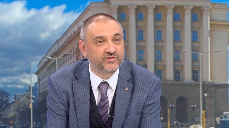 Проф. Чорбанов алармира: Ако в понеделник бъде обявена национална епидемия...