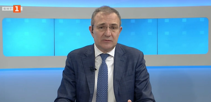 Борислав Гуцанов: Зад Ваня Григорова явно седи някой с големи финансови възможности!