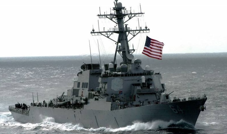 Хусите атакуваха два US ескадрени миноносци и два търговски кораба 