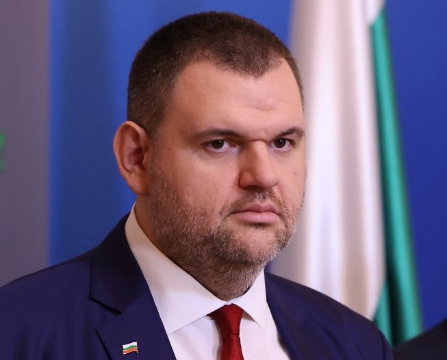 Пеевски: Призовавам служебното правителство незабавно да отмени решението си за частната детска болница