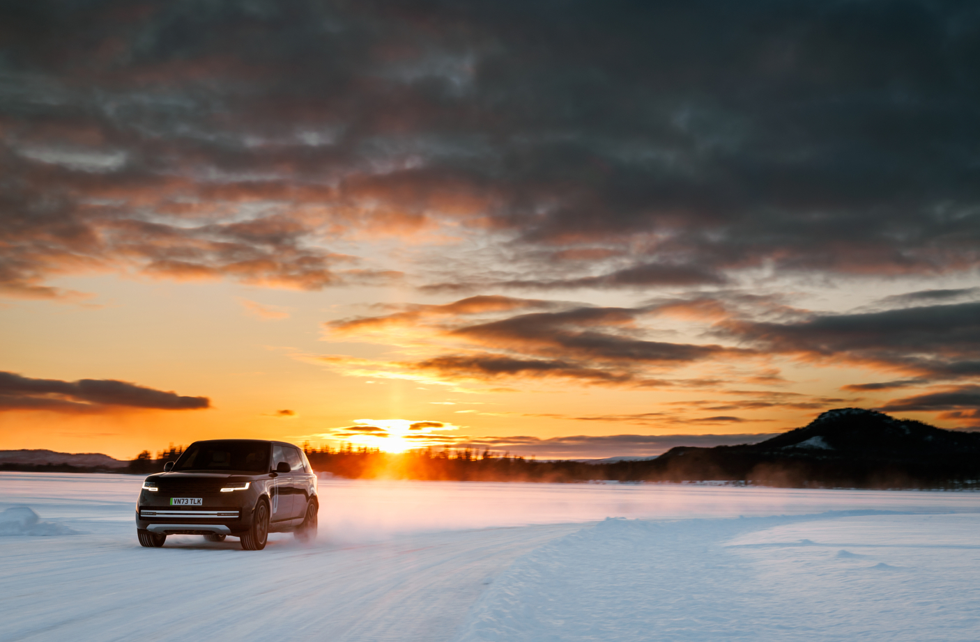 100% Range Rover. 100% електрически. Тестван да бъде лидер.