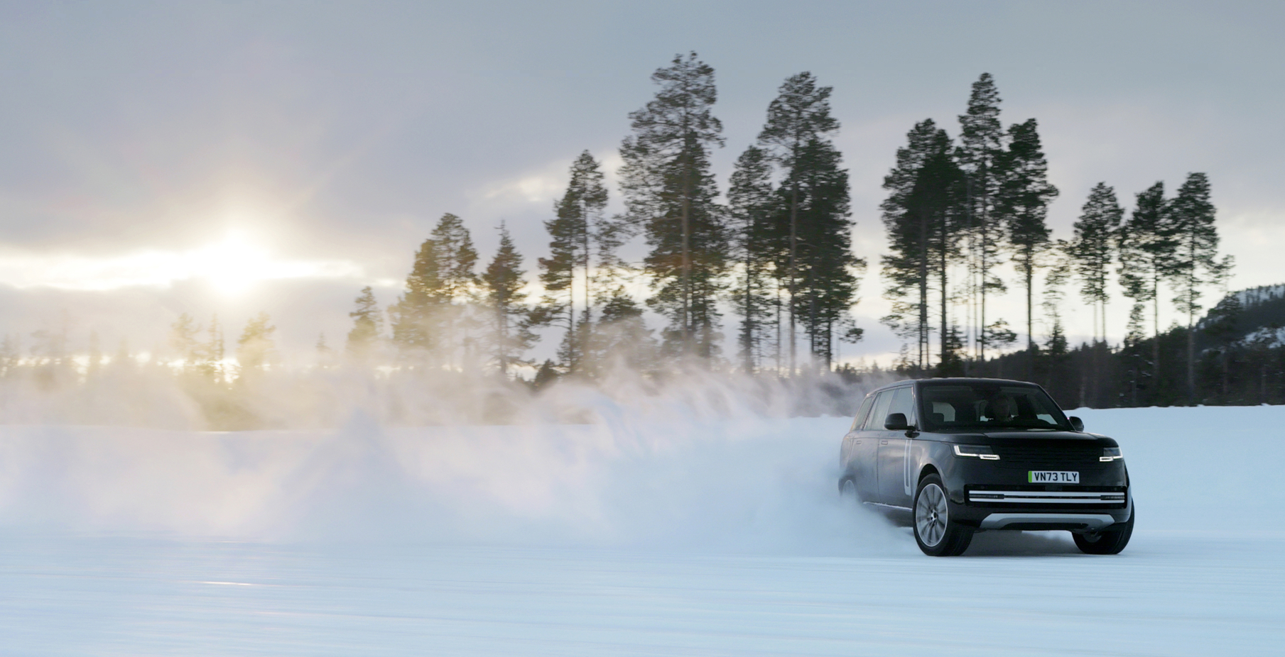 100% Range Rover. 100% електрически. Тестван да бъде лидер.