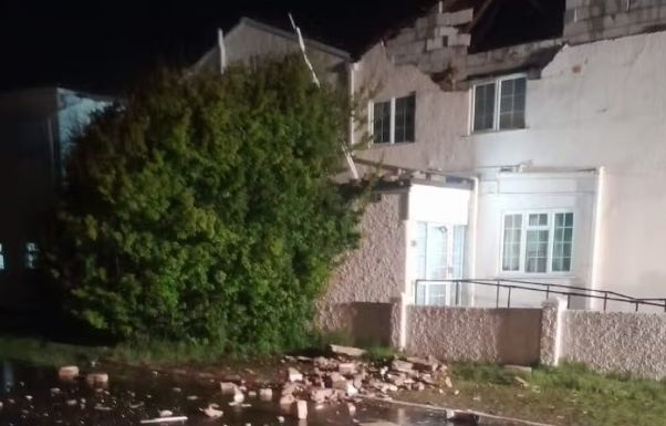 Като на война! Гърмежи в цяла Франция, Париж побеля за секунди ВИДЕО