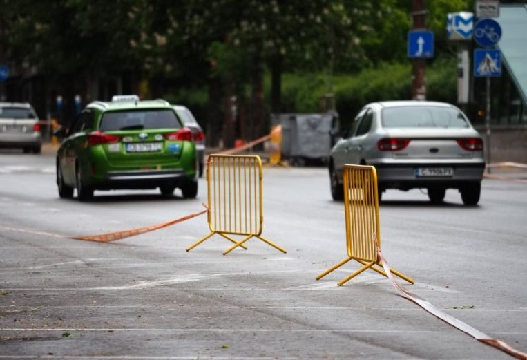 Усилен труд кипи на Патриарха на Разпети петък, ето какво се появи СНИМКИ