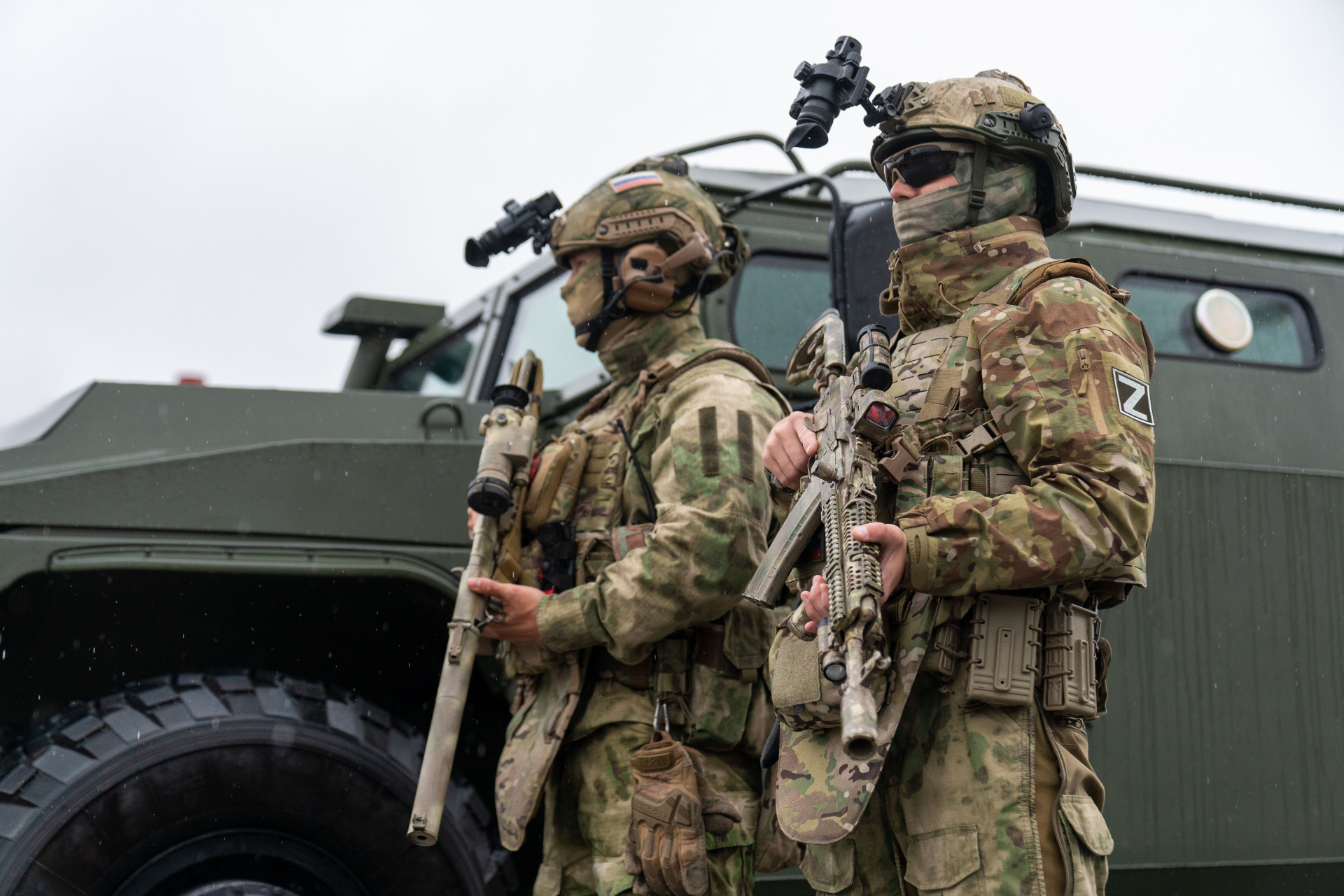 „Каменни гробници“: Руснаците видяха сметката на перлата на украинската степ КАРТИ