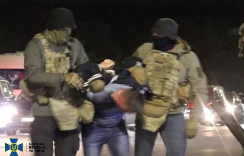 Заговор: СБУ предотврати убийството на Зеленски СНИМКИ