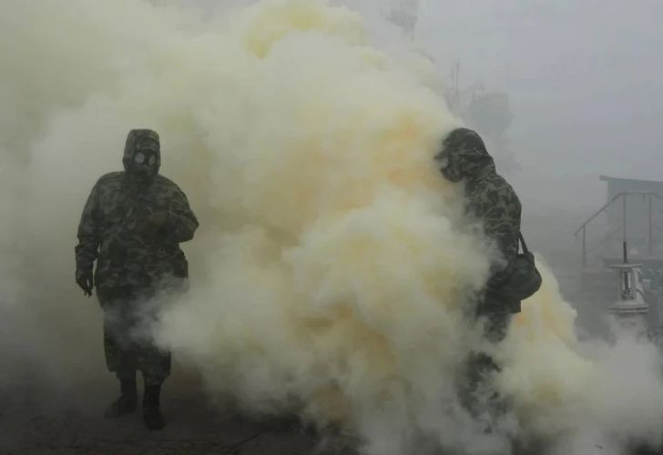 Полковник от британската армия: Русия вади украинските войници от окопите с химически оръжия