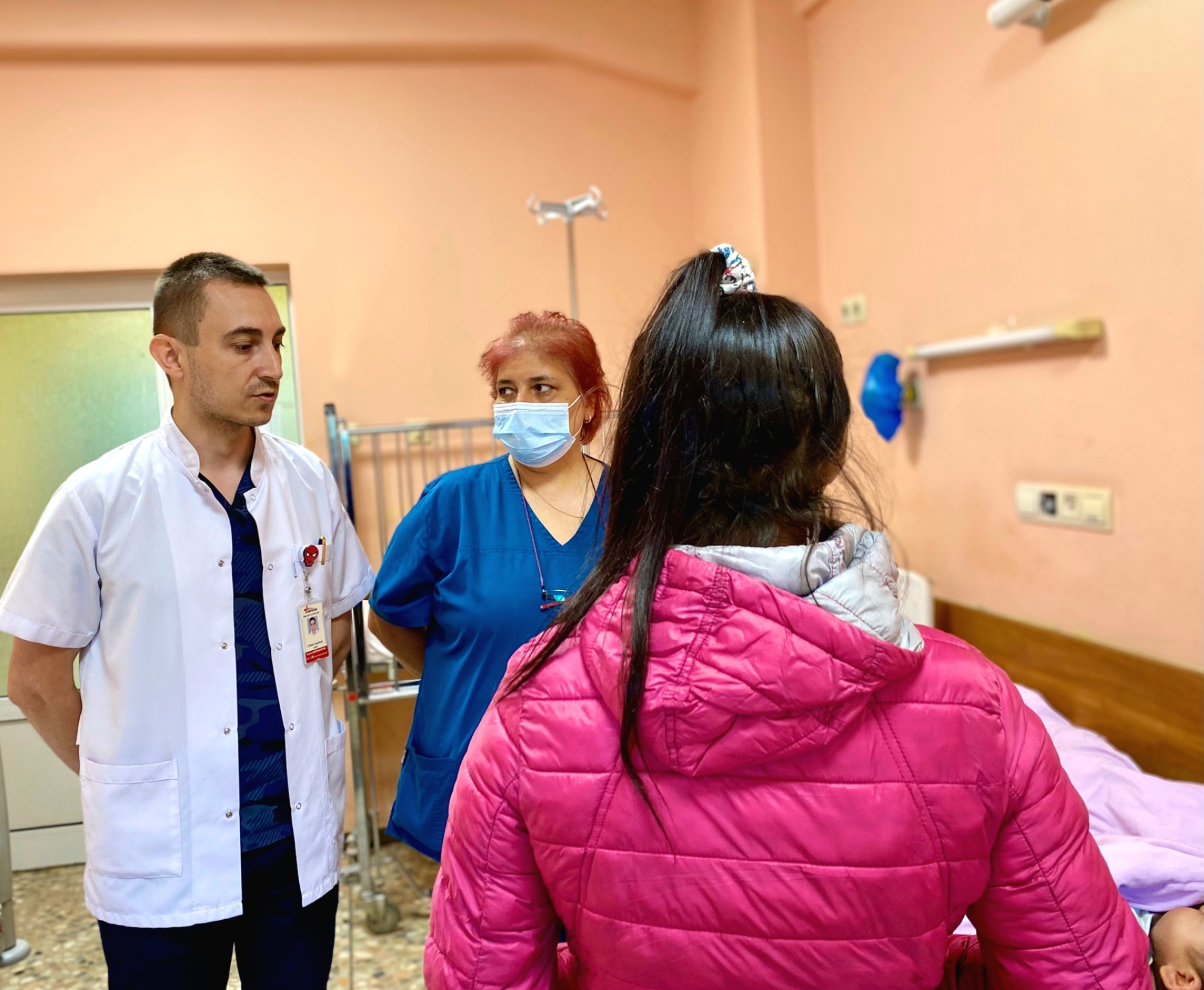 "Пирогов" с извънредна вест за гръмнатото в главата 2-г. дете от Враца СНИМКА