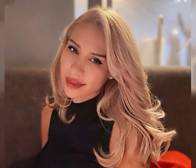 Бащата и братът на Надежда от "Ергенът" не са случайни, оказаха се...