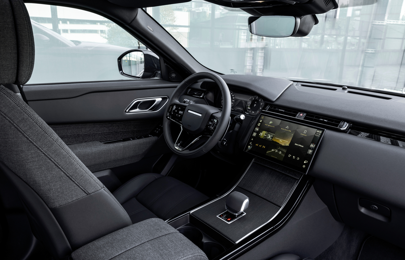 Range Rover Velar: Вдъхваща увереност технология подобрява всяко шофиране