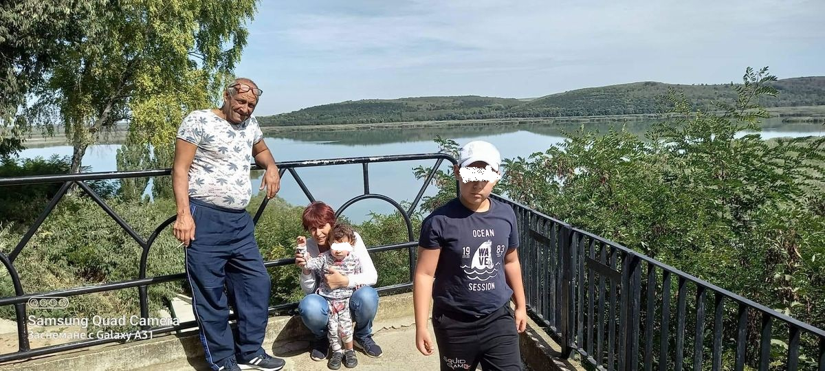Аксаково потъна в скръб, ето ги Ицо Бозавия, който почина и жена му Краси, която се бори за живота си! СНИМКА