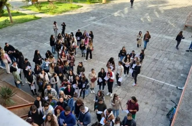 Какви са ползите от сутрешната гимнастика в началото на учебния ден