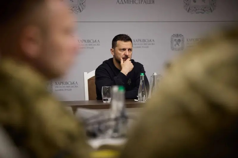 US пресата бомбастично: Зеленски може да бъде обвинен в „подкопаване на демокрацията“