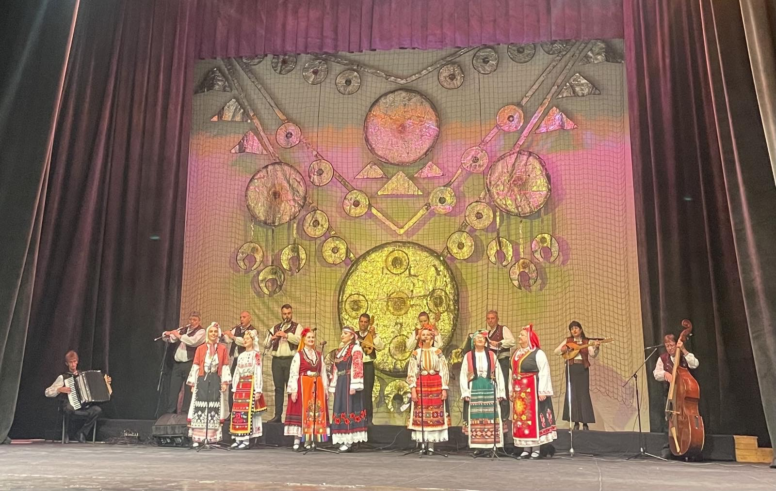 Симеон Славчев, водач на листата на „БСП за България“, призова водачите в област Разград да обединят усилия в името на културата