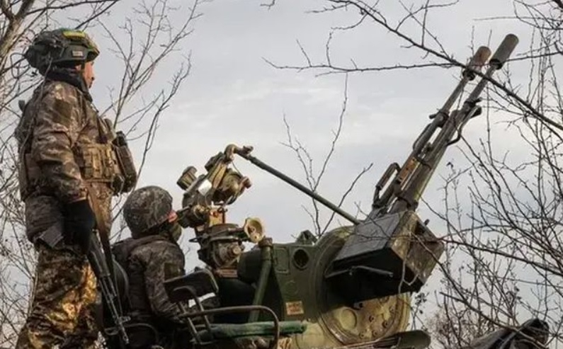 "Блумбърг": Това е средната възраст на украинските войници на фронта