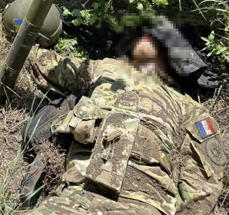 Украински източници: Френски инструктори вече месец са в Украйна и умират СНИМКА 18+