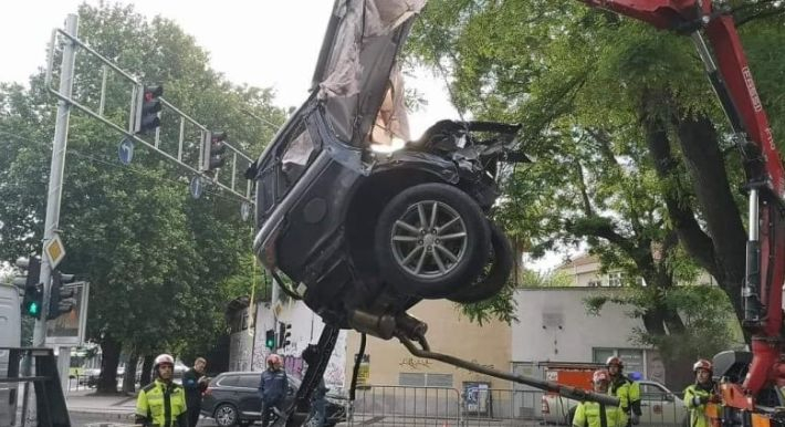 Разбра се с каква скорост е летял джипът убиец от адското меле с 2 трупа в Пловдив