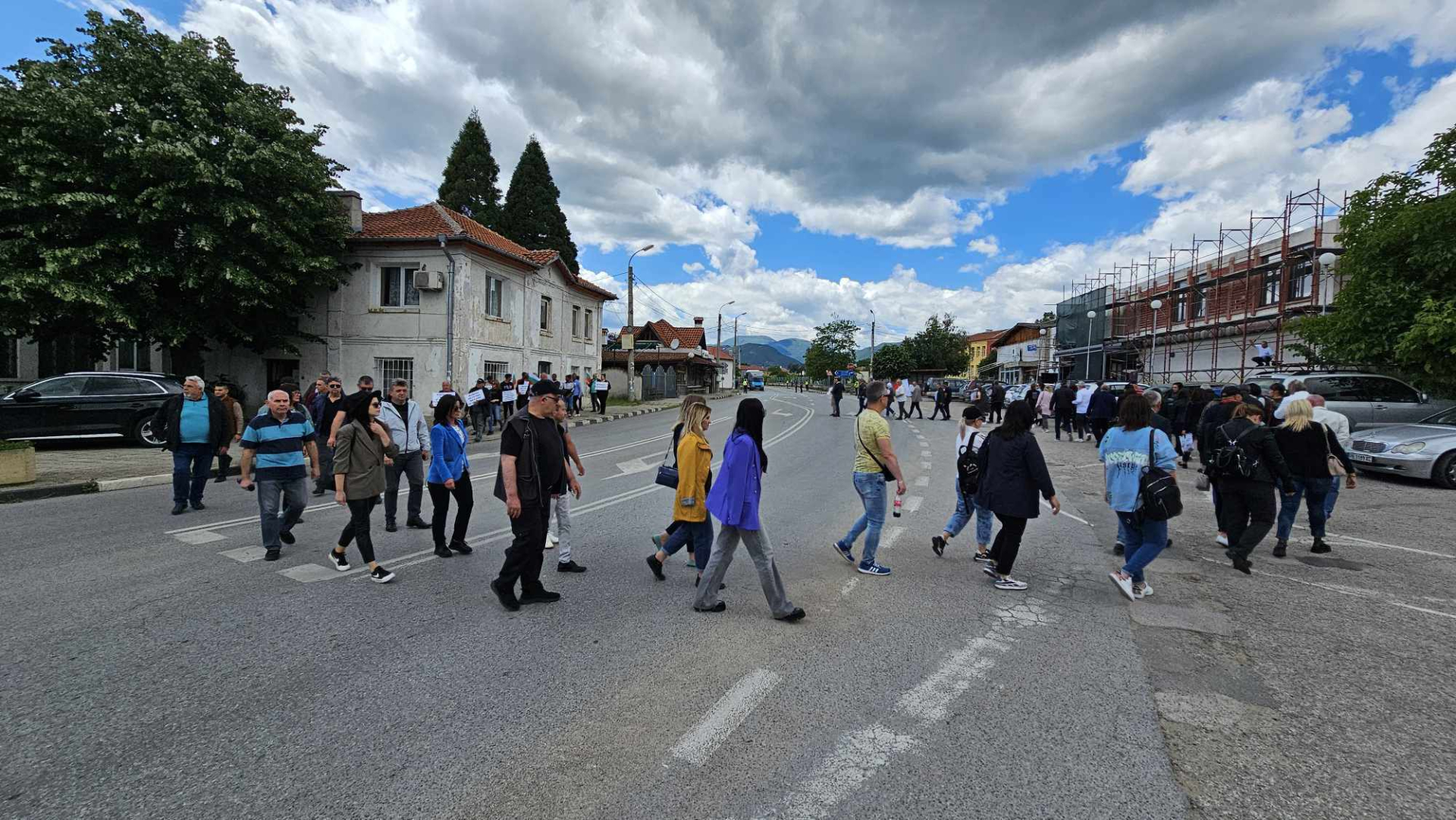 БЛИЦ TV: Хора от Подбалкана на протест, чакат 83 млн. лв. от държавата, наводнените села не са възстановени