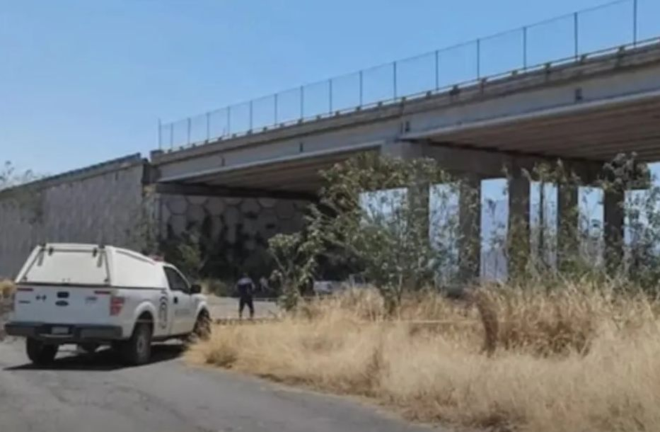 Моделка умря по ужасяващ начин - дрехата ѝ се закачи в... СНИМКИ