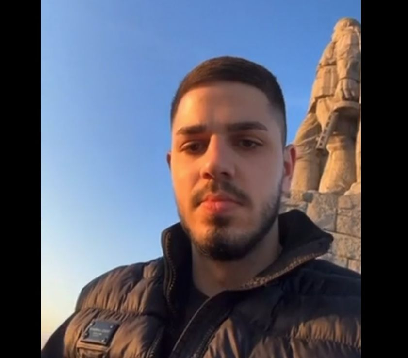 19-г. се похвали как бръмчи с Мерцедес след "Наздраве" с водка, сега ще плаче ВИДЕО