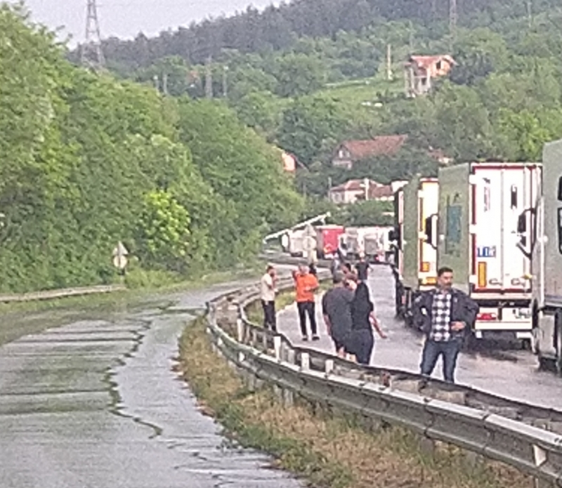 Тираджия направи голямо мазало на Е-79 СНИМКИ 