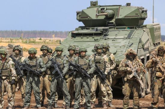 The Telegraph: НАТО с план да прехвърля US войски през България при война с Русия 