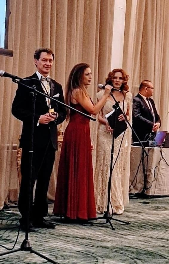 Огромно признание! Журналистка от БЛИЦ получи награда от чисто злато на Golden Femi Film Festival СНИМКИ