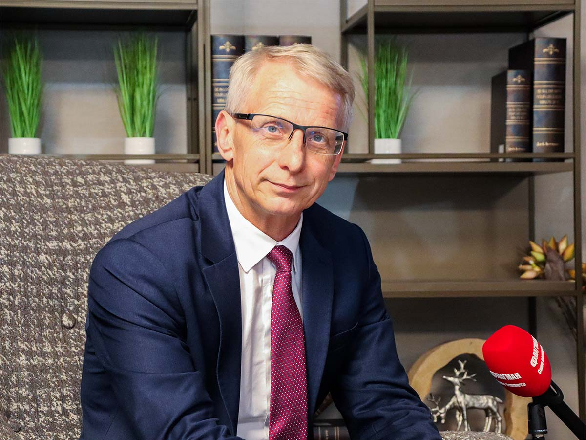 От плажа в парламента: Това ще са бургаските депутати в 50-ото НС